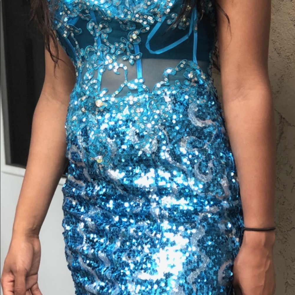 Prom Dress - Picture 4 of 5